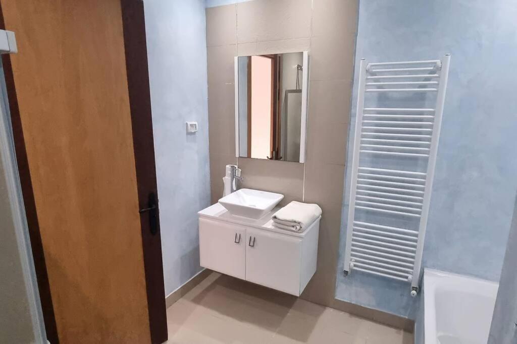 Villa Des Lotophages Aghīr Esterno foto